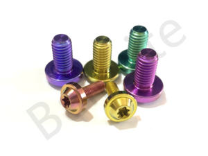 M6 M8 M10 رأس قرص التيتانيوم مسامير بأكسيد التصنيع باستخدام الحاسب الآلي المكسرات ومسامير التيتانيوم الخام <span class=keywords><strong>Gr5</strong></span> البراغي والتيتانيوم للدراجات النارية - Product Image 3