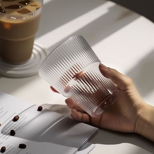 Vente en gros - Gobelets en plastique côtelés 420 ml à rayures verticales, résistants à la chaleur, pour café, vin, whisky, bière, tasses - Product Image 5