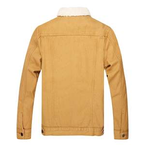 Veste en jean pour homme Bleu clair Style vintage Hiver Style streetwear personnalisé Vêtement extérieur en jean de haute qualité pour homme - Product Image 2