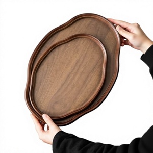 Plateaux en bois naturel faits à la main, sur mesure, modernes, pour servir la nourriture à la maison, à l'hôtel, au restaurant - Product Image 1