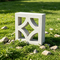 Blocs de ciment courbés à ouvertures pour écran solaire, unités de maçonnerie en béton ventilées pour façades de complexes hôteliers