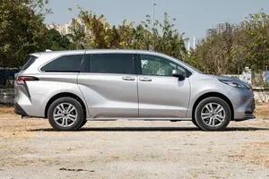 Venta al por Mayor en China: <span class=keywords><strong>Toyota</strong></span> Sienna Híbrida 2025 Usada, 7 Asientos, MPV, Bien Mantenida, Auto <span class=keywords><strong>de</strong></span> <span class=keywords><strong>Segunda</strong></span> <span class=keywords><strong>Mano</strong></span> - Product Image 4