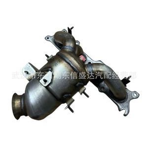 ท่อร่วมไอเสีย Peugeot Citroen 2.0L พร้อมตัวเร่งปฏิกิริยา OE 0341K9 0341R3 อะไหล่เครื่องยนต์ดีเซล - Product Image 3