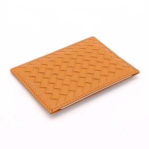 Kunden spezifischer ultra dünner Wildleder-Karten halter für Frauen Einteiliger Multi-Kreditkarten-gewebter Halter Echtes Leder zubehör - Product Image 3