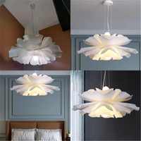 Lustre en fer moderne de Style nordique Design en cristal Simple avec pétale de cône de pin décor à la maison intérieur pour hôtel longue forme de décor d'art