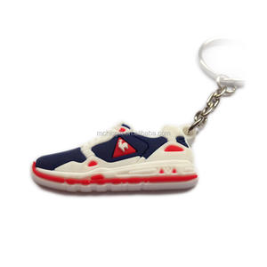 พวงกุญแจรถแบบกำห<span class=keywords><strong>น</strong></span>ดเอง เป็นมิตรกับสิ่งแวดล้อม กั<span class=keywords><strong>น</strong></span><span class=keywords><strong>น</strong></span>้ำ พวงกุญแจรถบรรทุก รูปรองเท้าบาสเก็ตบอลขนาดเล็ก พวงกุญแจยาง PVC 3 มิติ แบบลม <span class=keywords><strong>JD</strong></span> ขายส่ง - Product Image 4