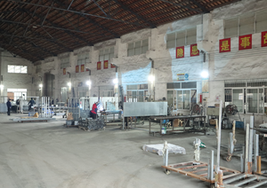 Marqueur routier en acier à énergie solaire, lumière LED réfléchissante, œil de chat pour la signalisation routière et autoroutière - Product Image 3