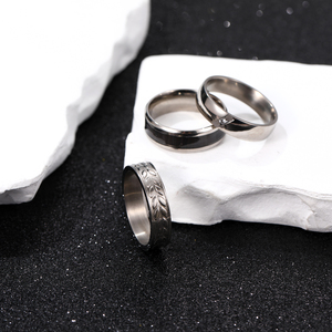 2024 anelli e <span class=keywords><strong>collana</strong></span> da <span class=keywords><strong>uomo</strong></span> di varia forma foglia anelli in titanio CZ pietre che impostano gioielli in titanio - Product Image 2