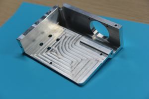 Servicios Personalizados de Chapa Metálica CNC en Vietnam, Estampado, Doblado y Soldadura de Piezas de Acero Inoxidable, Aluminio y Latón - Product Image 5