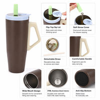 Bouteilles d'eau chaude en acier inoxydable en gros, tasses à café isothermes à double paroi sous vide avec poignée, couvercle rabattable et paille pour filles