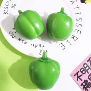 Jouet à presser en mousse plastique souple, coloré, en forme de grosse poivrière, unisexe, pour la décompression, à rebond lent, promotionnel, avec logo personnalisé - Product Image 2