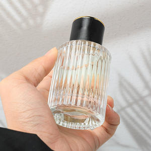 Mini bottiglie di profumo <span class=keywords><strong>in</strong></span> <span class=keywords><strong>vetro</strong></span> trasparente da 30ml 50ml pompa per <span class=keywords><strong>acqua</strong></span> Spray <span class=keywords><strong>in</strong></span> oro cosmetico con siero vuoto scatola per stampa con schermo quadrato - Product Image 5