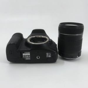 Appareil photo <span class=keywords><strong>Canon</strong></span> <span class=keywords><strong>7D</strong></span> d'occasion avec objectif 18-135 IS, 1080p HD + Wi-Fi, idéal pour le tournage de documentaires indépendants, équipement photo d'occasion B2B - Product Image 2