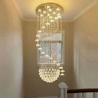 Lustre en cristal en spirale personnalisé, grande lampe suspendue LED pour escalier, lumière à haut CRI, lampe suspendue pour hall d'hôtel