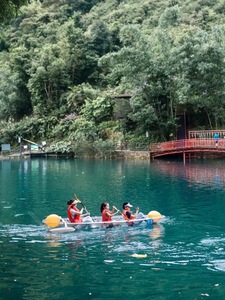 Kayak transparente <span class=keywords><strong>de</strong></span> plástico para 2 personas al por mayor estilo yate deportivo a la deriva para actividades al aire libre fondo transparente <span class=keywords><strong>de</strong></span> policarbonato a la <span class=keywords><strong>venta</strong></span> - Product Image 3