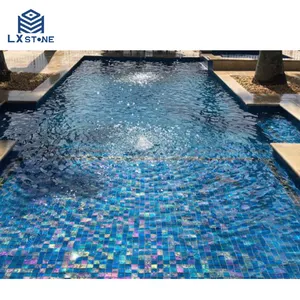 Cielo blu all'ingrosso trasparente piscina mosaico di vetro giada tessere di mosaico di vetro iridescente per piscine