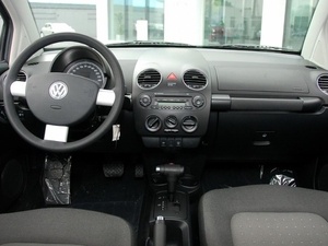 Venta al Por Mayor Volkswagen Beetle Usado 2010-2013 Hatchback a Gasolina, Vehículo <span class=keywords><strong>de</strong></span> <span class=keywords><strong>Segunda</strong></span> <span class=keywords><strong>Mano</strong></span> con Tracción Delantera y Transmisión Automática, a Buen Precio - Product Image 3