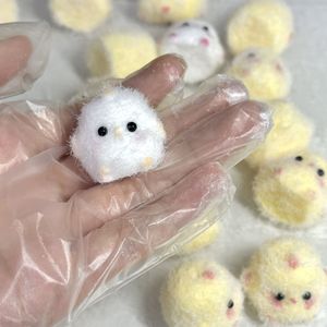 ของเล่นบีบคลายเครียด CHENXI Mini Chick Taba สควิชชี่ยอดนิยม ขนาด 2*3 ซม. ทำจากซิลิโคน สำหรับเด็กอายุ 5-7 ปี ของขวัญสำหรับเด็กทั้งชายและหญิง - Product Image 6
