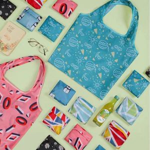 Sac fourre-tout pliable personnalisé en polyester écologique, avec logo imprimé sur écran, réutilisable pour la publicité promotionnelle - Product Image 4