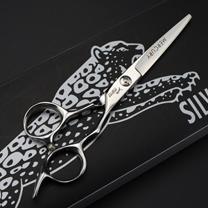 <span class=keywords><strong>Ciseaux</strong></span> <span class=keywords><strong>de</strong></span> coiffure professionnels FMC <span class=keywords><strong>de</strong></span> 6,0 pouces, grand format, argentés, nouveau design tendance, <span class=keywords><strong>ciseaux</strong></span> plats et <span class=keywords><strong>ciseaux</strong></span> à dents HS-263 - Product Image 4