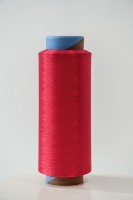 Fil DTY 100% Polyester 75D/36F 75D/72F, faiblement élastique, semi-terne, teint, anti-boulochage et haute ténacité pour la couture