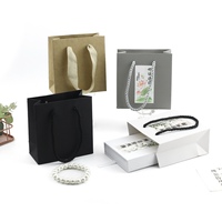 Sacs cadeaux en papier miniatures en gros, emballage pour bijoux, logo personnalisé disponible, sacs en papier personnalisables pour les petites entreprises