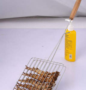 Wooden Handle Stainless Steel BBQ <b>Mesh</b> <b>Grilling</b> Clip, Food <b>Grilling</b> Holder <b>for</b> Barbecue Cooking - Product Image 3