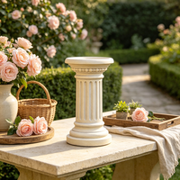 Socle de colonne cannelée romaine en résine, fait main, peint à la main, blanc crème, avec capitale perlée, pour plantes, style classique, pour jardin extérieur