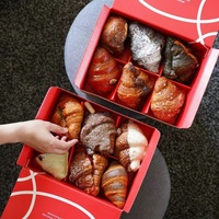 Vente en gros de petits hamburgers rouges écologiques personnalisés boîte de croissants boîte d'emballage en papier pour sushi boulangerie gâteau au chocolat traiteur brownie
