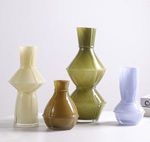 Jarrón de Vidrio Geométrico Moderno, Exquisito para Sala de Estar, Jarrones Hidropónicos para Flores, Artesanía de Alta Calidad - Product Image 1