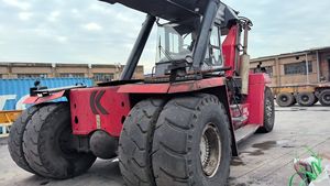 Carretilla elevadora eléctrica Kalmar DRF420, apilador de alcance de contenedor de construcción usado, capacidad de 42 toneladas, motor diésel, nueva bomba de núcleo, caja de cambios - Product Image 5