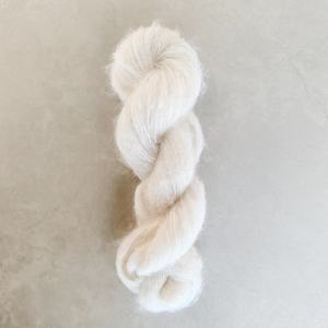 Lotus iplikler Undyed süper çocuk tiftik kaşmir ipek 350m/50g parmaklama ağırlık kabarık fırçalanmış yüksek kaliteli el örgü ipliği - Product Image 1