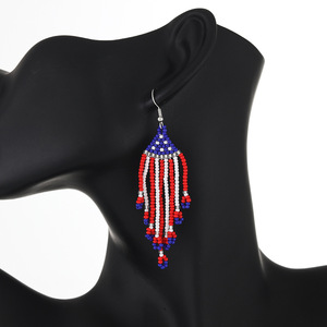 แฟชั่น2024ขายส่ง Boho ผู้หญิงทำด้วยมือพู่ลูกปัดต่างหูห่วงออกแบบธงชาติอเมริกันสำหรับงานแต่งงานเครื่องประดับของขวัญ - Product Image 5