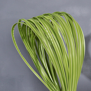 Feuilles artificielles en acier en forme d'épée avec <span class=keywords><strong>fil</strong></span> de fixation en caoutchouc souple pour la décoration de mariage et les fournitures de fleuriste - Product Image 3