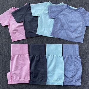 New style 2020 wholesale clothing active 2pcs training short men women Seamless <span class=keywords><strong>gym</strong></span> woman short fitness yoga Wear sets - Product Image 4