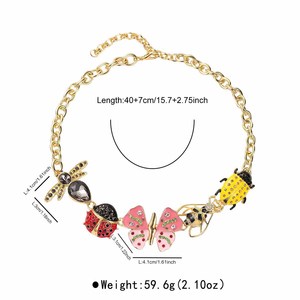 Collier Rétro pour <span class=keywords><strong>Femme</strong></span>, Style Peinture à l'Huile Médiévale, avec Pendentifs Fille, Diamant, Papillon, Libellule, Scarabée, Grillon, Abeille - Product Image 3