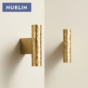 Nurlin Handgefertigte Schrank- und Schubladenknöpfe aus Massivem Messing mit Hammerschlagmuster, Lange Griffe für Möbel und Kleiderschränke in Mattgold und Antikbronze - Product Image 4