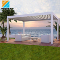 Toit de patio moderne imperméable à l'eau, pergola en aluminium à lames orientables pour les grossistes