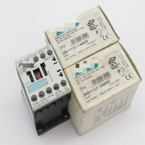 2x 補助コンタクタ 3RH1122-1AB00 補助コンタクタ 2S + <span class=keywords><strong>2</strong></span> 2NO + 2NC 24V AC - Product Image 1