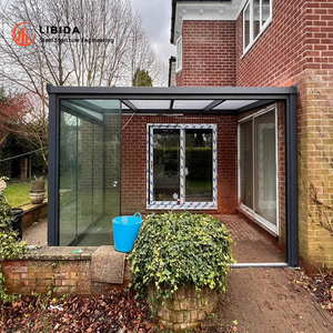 Véranda de sécurité à double vitrage toutes saisons avec cadre en alliage d'aluminium imperméable, toit plat triangulaire, moulage <span class=keywords><strong>pour</strong></span> parcs - Product Image 3