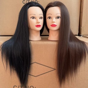 <span class=keywords><strong>Tête</strong></span> de mannequin d'entraînement pour coiffure et <span class=keywords><strong>maquillage</strong></span>, avec cheveux synthétiques résistants <span class=keywords><strong>à</strong></span> la chaleur, 60 cm, cheveux raides, modèle économique pour l'exportation - Product Image 1