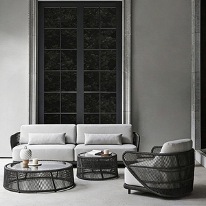 Set di Divani in Rattan Intrecciato Resistente ai Raggi UV <span class=keywords><strong>e</strong></span> Impermeabile per Esterni con Tavolino da Caffè per Giardino, Patio <span class=keywords><strong>e</strong></span> Terrazza - Product Image 2