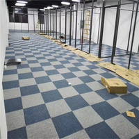 Dalles de moquette en PVC antidérapantes à boucles pour bureaux, maisons et hôtels - Dalles carrées modernes de qualité commerciale