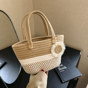 Летняя пляжная сумка-корзина из плетеного материала с цветочным декором и застежкой-молнией, большая вместимость, новая модная модель для женщин - Product Image 1