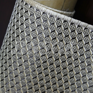 Tela de Fibra de Carbono Tejida 3K de Aspecto Cúbico 3D Jinsor, 0.3mm de Grosor, 220gsm, para Uso en la Industria de Componentes Automotrices CT0333 - Product Image 1