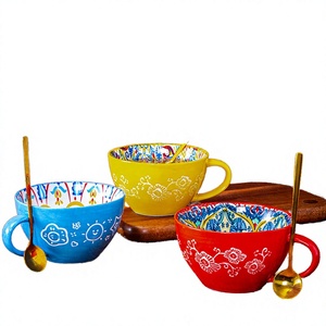 Tazas de Café de Cerámica con Diseño de Frutas Rosadas en Relieve y Patrón de Diamantes, 301-400ml, Aptas para Microondas, Venta al Por Mayor - Product Image 2