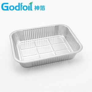 Barquette alimentaire rectangulaire en aluminium argenté à paroi lisse de 23 oz (8,5 po) pour la restauration aérienne professionnelle - Product Image 2