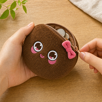 Porte-monnaie rond en peluche marron mignon avec fermeture éclair et nœud rose doux et moelleux, fabricant OEM ODM de cadeaux en peluche