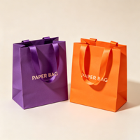 Sac en carton blanc de luxe personnalisé, petit format, avec ruban, pour chaussettes