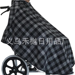 Couverture chaude pour fauteuil roulant, design à carreaux avec capuche, pour les soins aux personnes âgées et le maintien au chaud du cou - Product Image 1